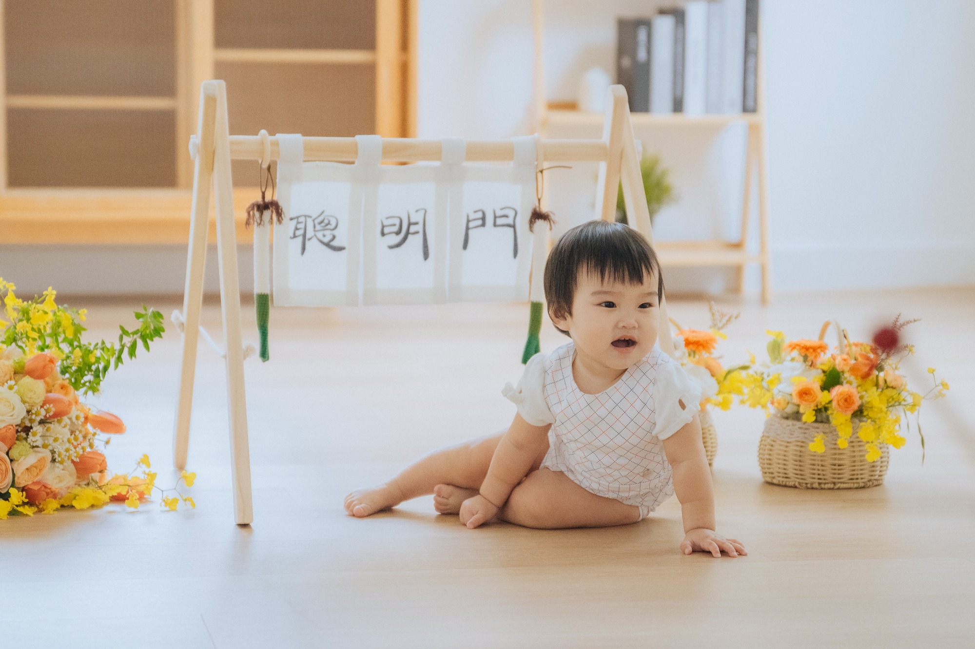 抓週攝影作品：寶寶抓週寫真